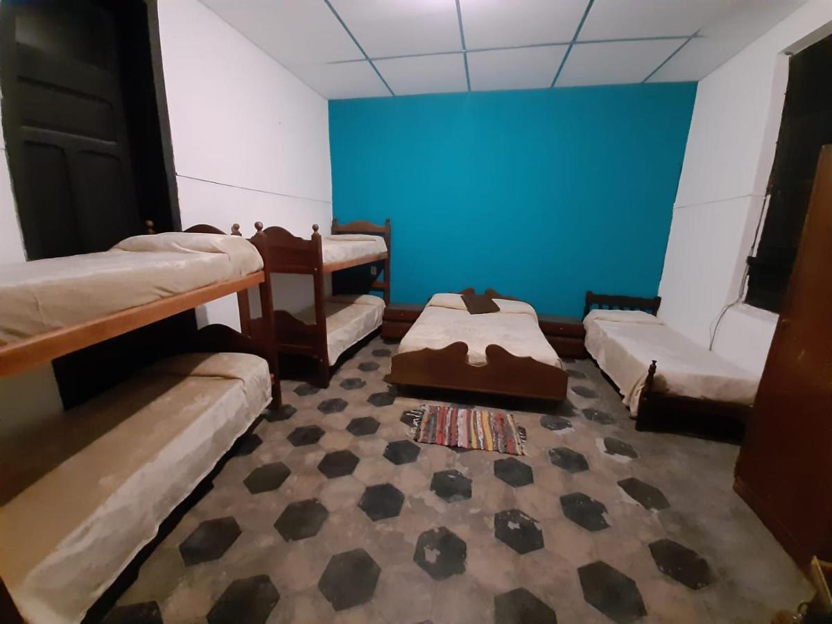 Plaza Hostel Sj 2 Salta Eksteriør billede